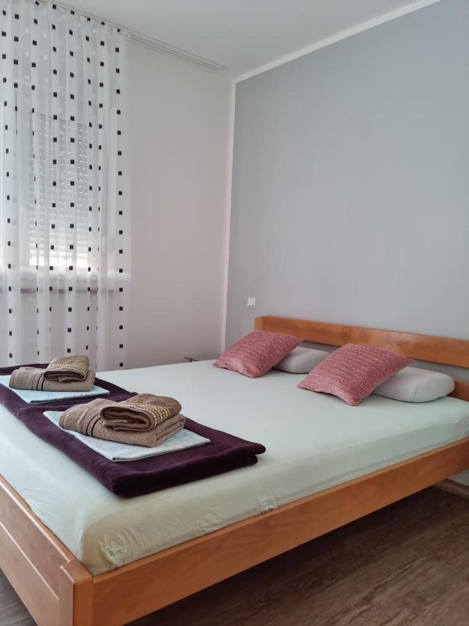 Appartments D&D เปโรย ภายนอก รูปภาพ