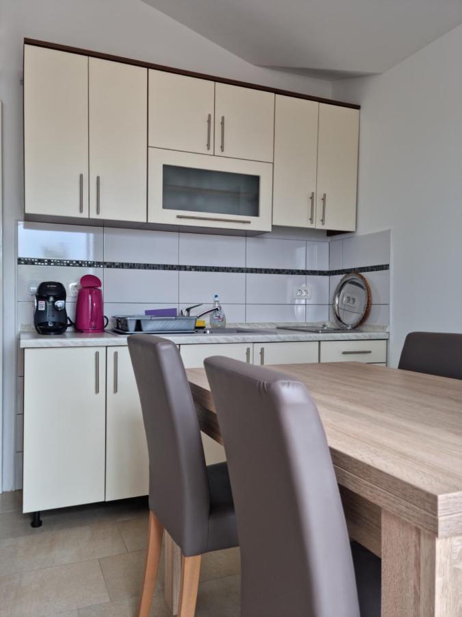 Appartments D&D เปโรย ภายนอก รูปภาพ
