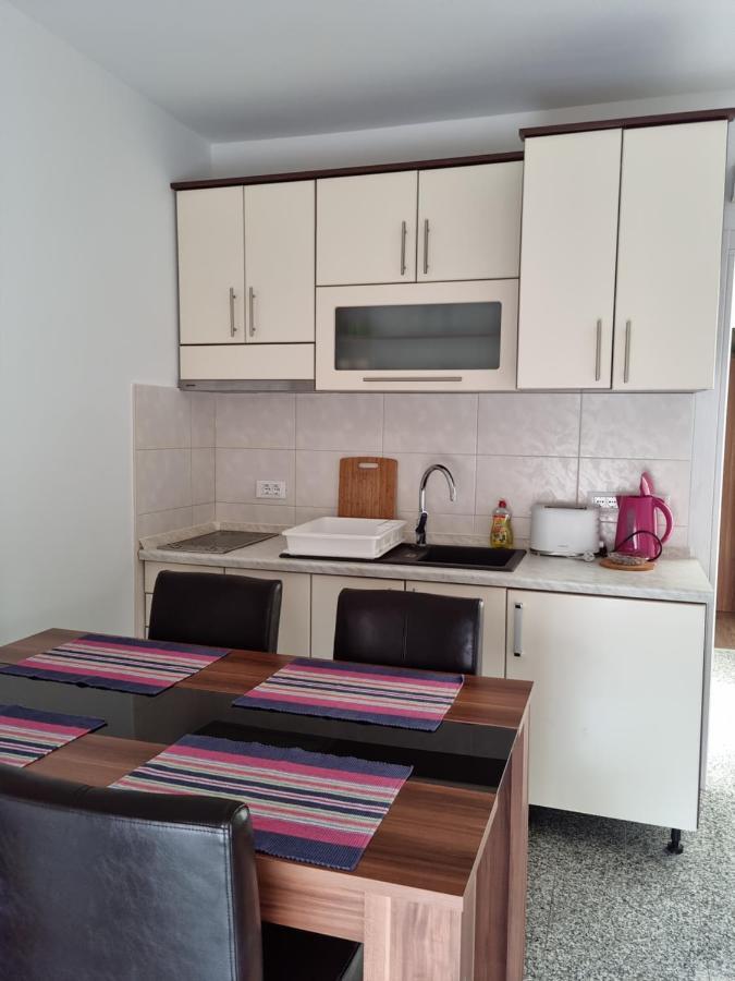 Appartments D&D เปโรย ภายนอก รูปภาพ